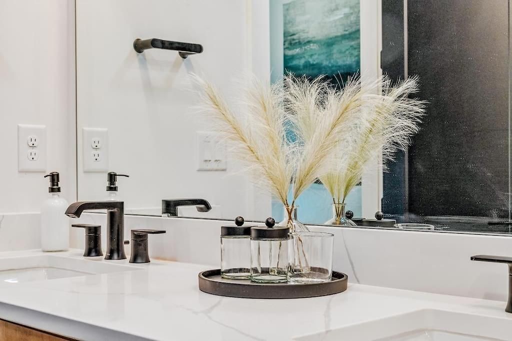 Modern 4br Retreat In Uptown! Charlotte