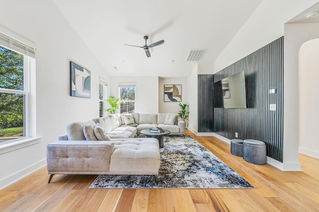 Holiday home Modern 4br Retreat In Uptown! *