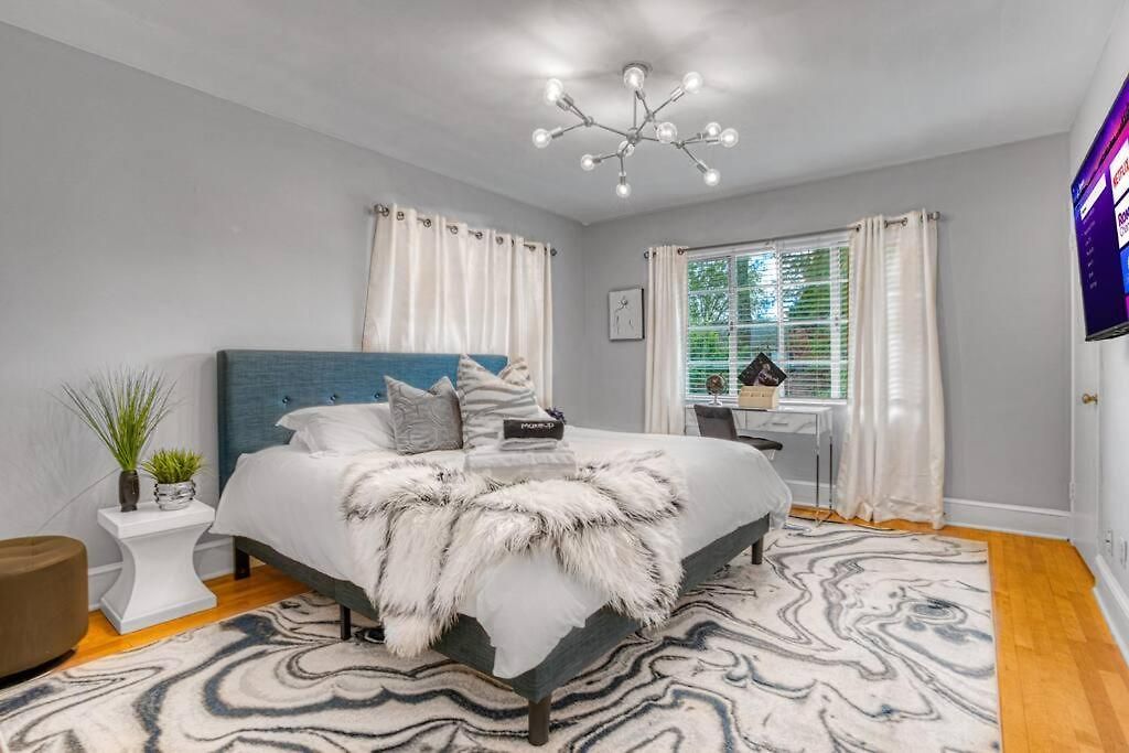 Holiday home Cozy & Charming Home, Minutes To Everything! Charlotte