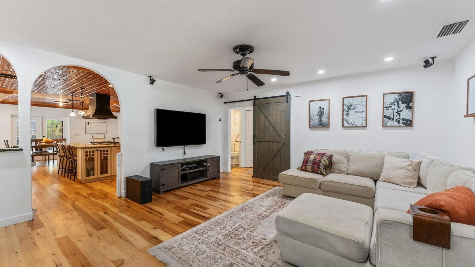 2 Bed Sleeps 4 With Free Parking Apartment *