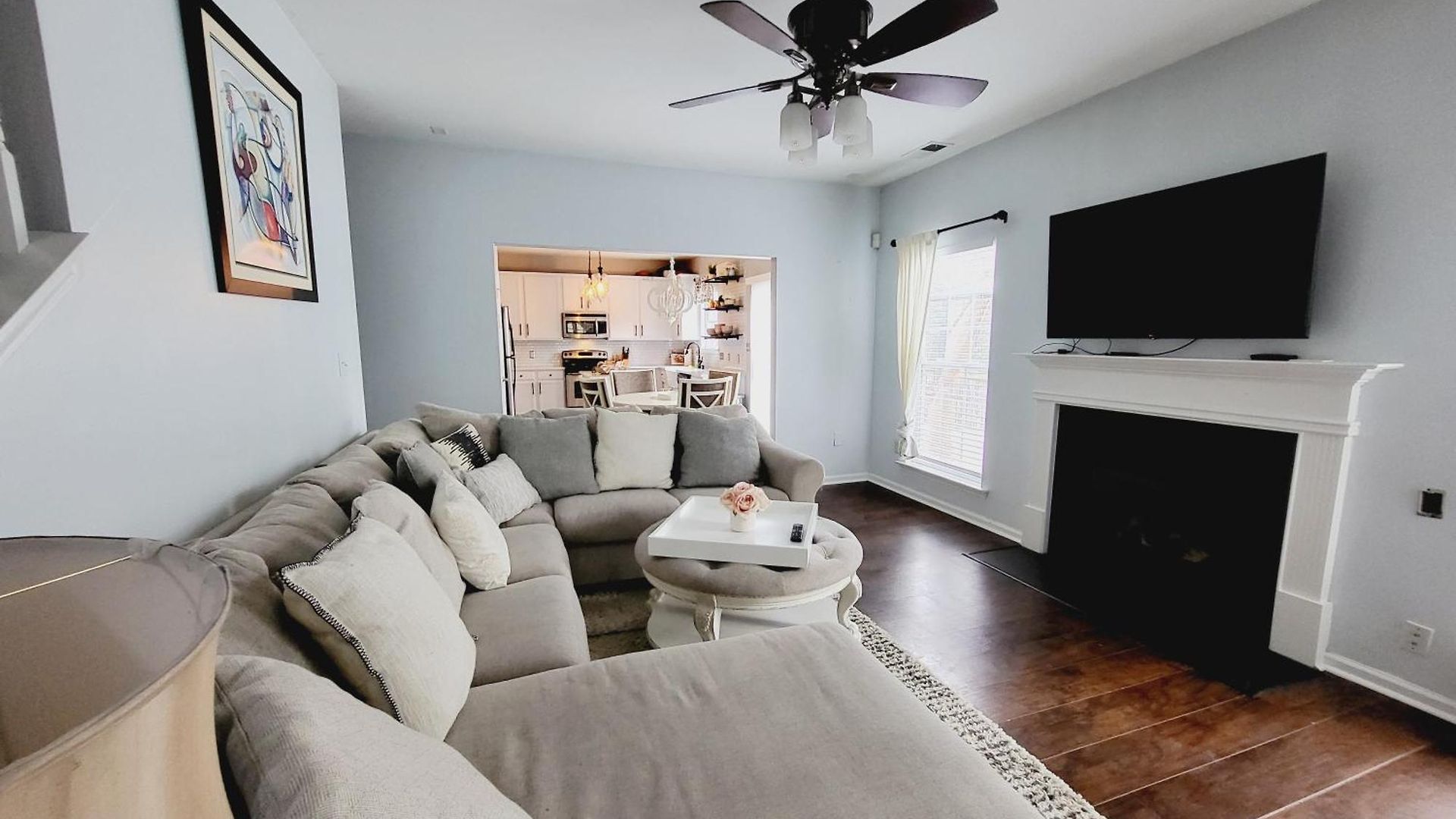 Spacious 4 Bdrm Fenced Yard With Garage Charlotte
