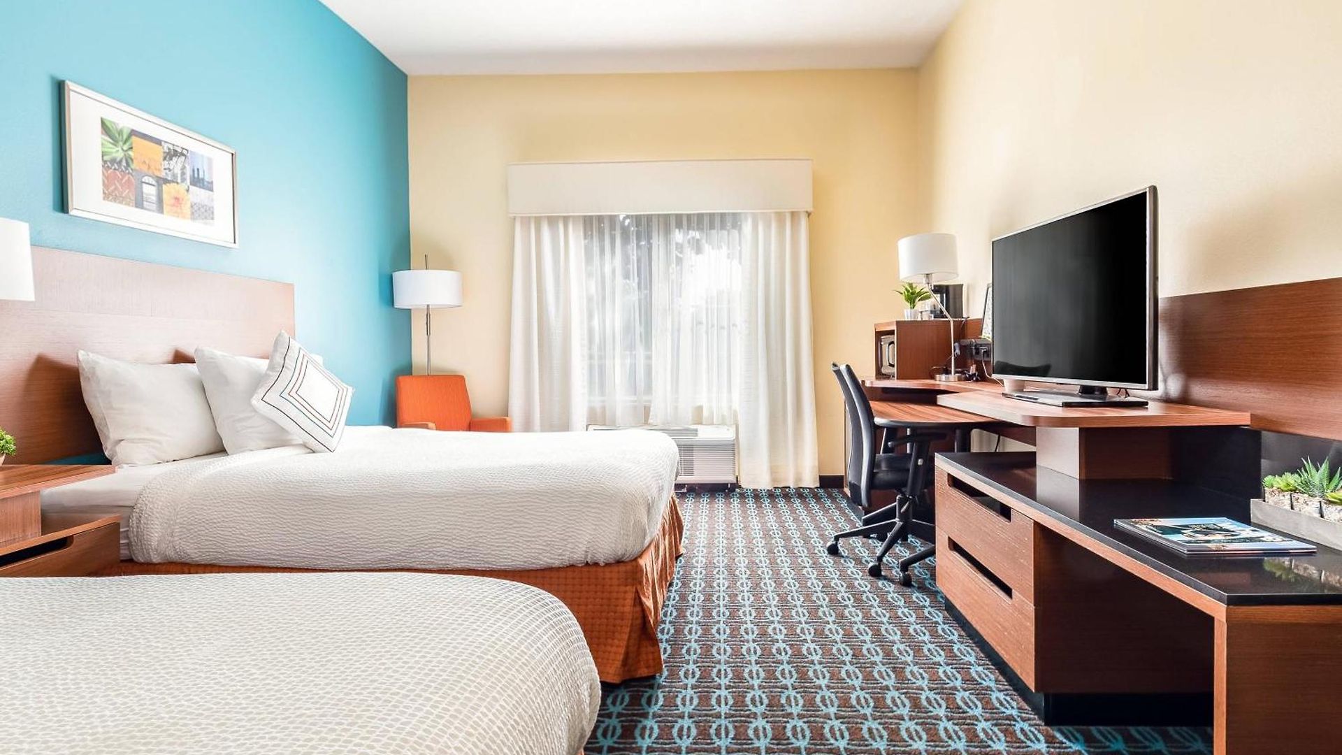 Fairfield Northlake Hotel