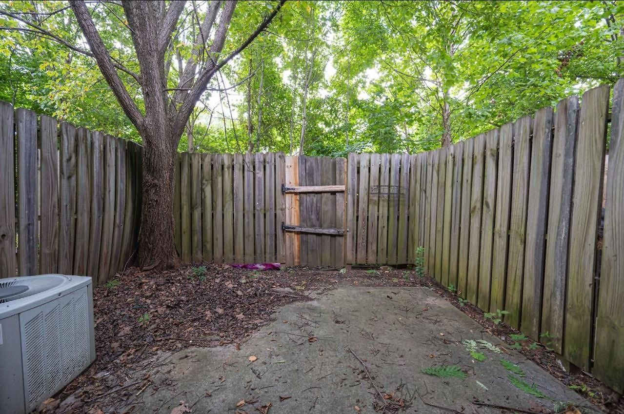 Magnificent 2 Bedrooms And 2 Baths Charlotte