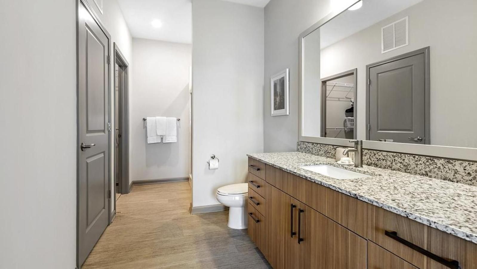 Landing Modern With Amazing Amenities * Charlotte
