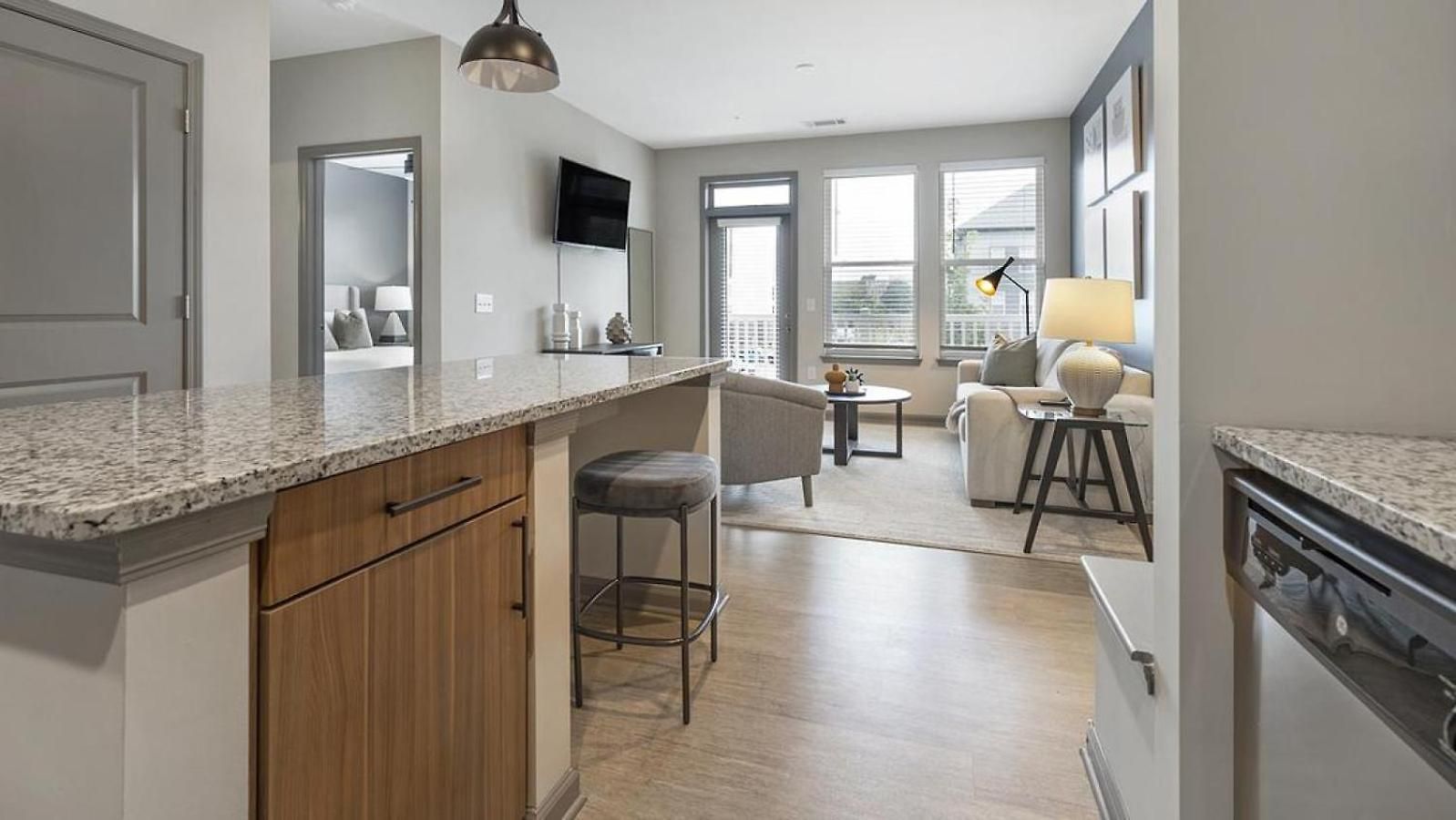 Landing Modern With Amazing Amenities Apartment