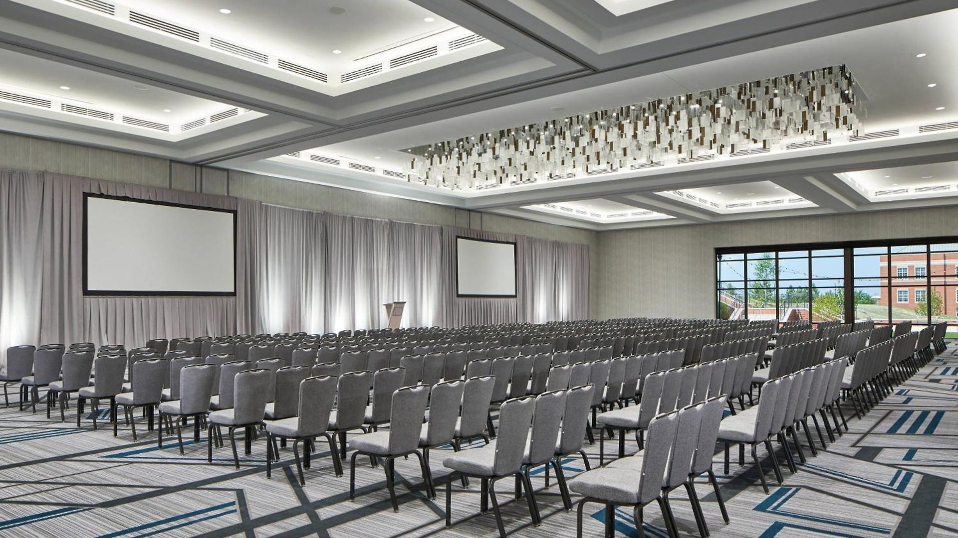 Unc Marriott & Conference Center 3*