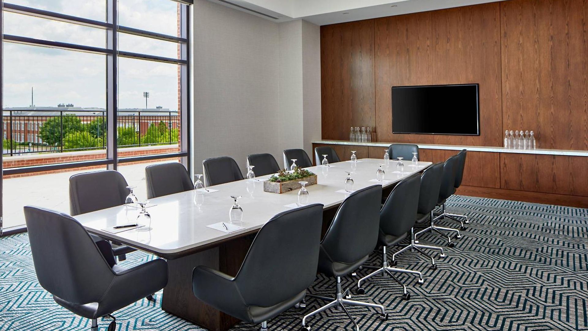 Hotel Unc Marriott & Conference Center 3*