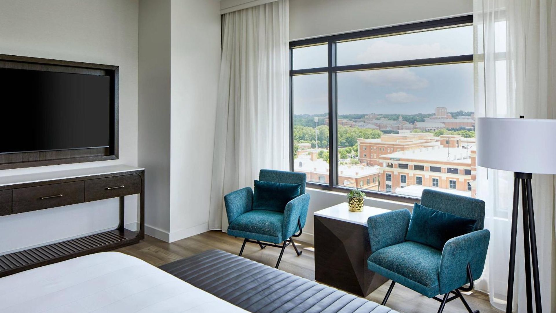 Hotel Unc Marriott & Conference Center 3*