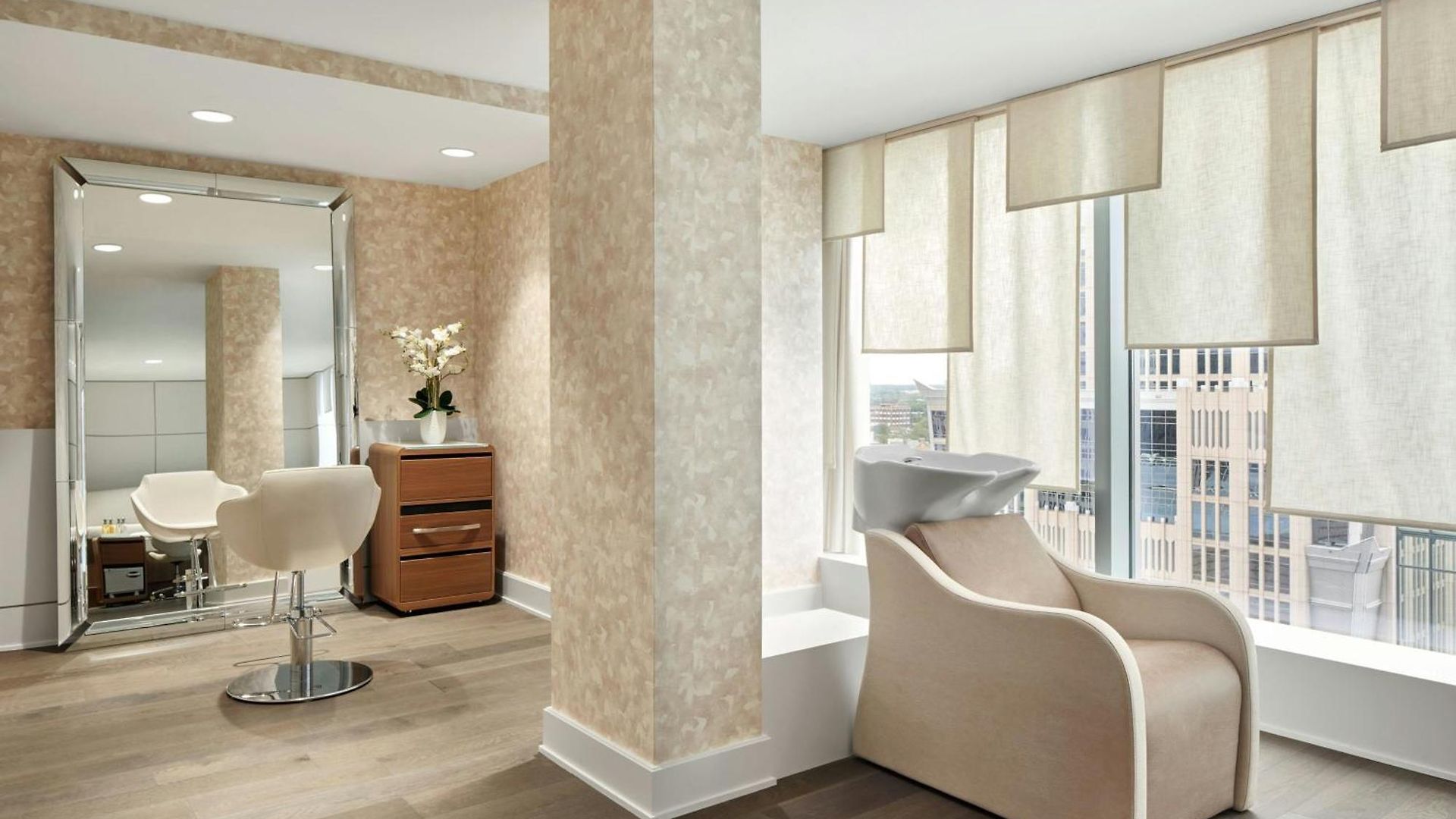 The Ritz-carlton, Hotel 5*
