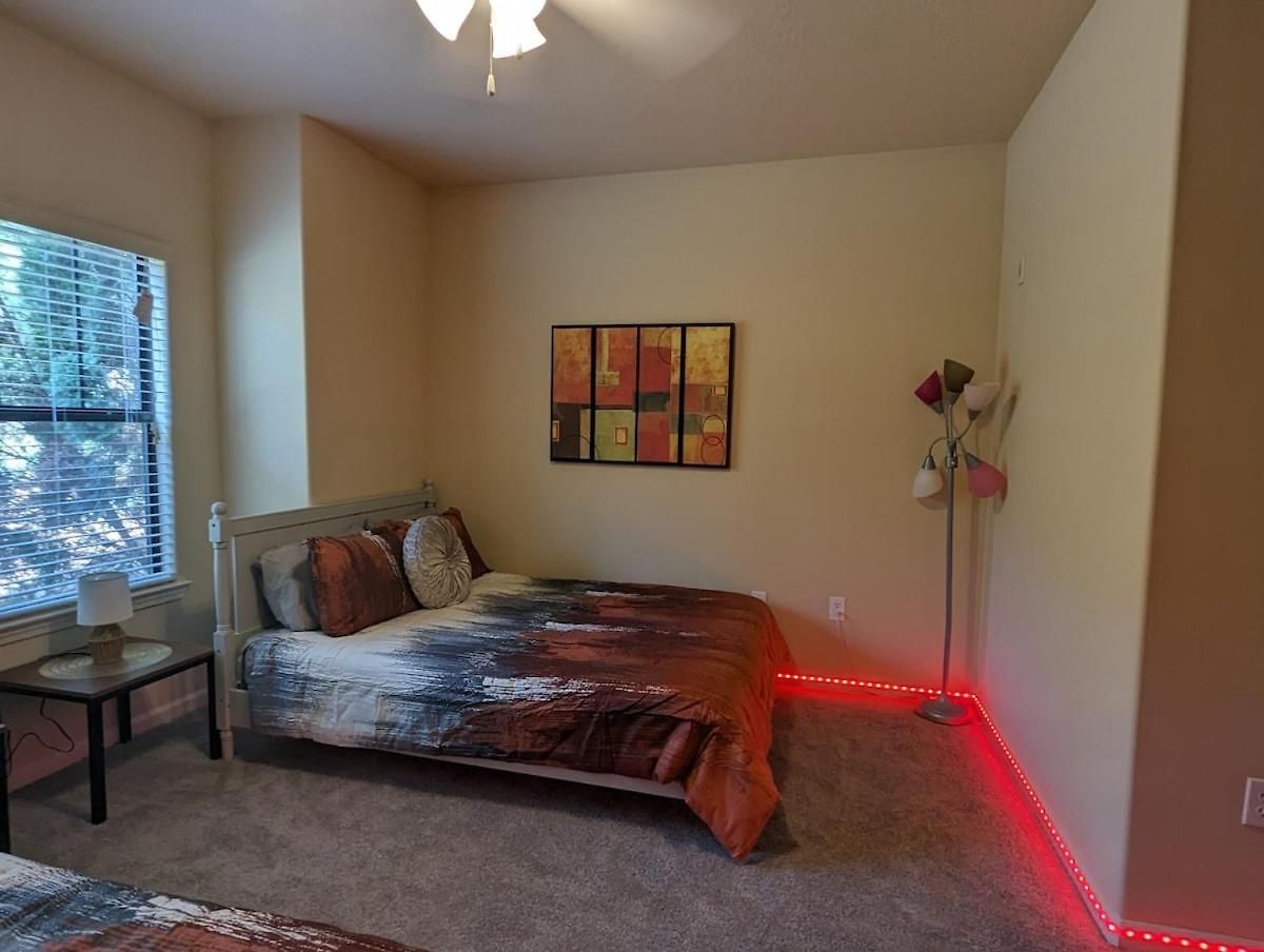 Apartment Away From - Book Friday And Saturday Get Sunday Free! Sleeps 7 Immediate Availability! Beautiful Gated Community Charlotte