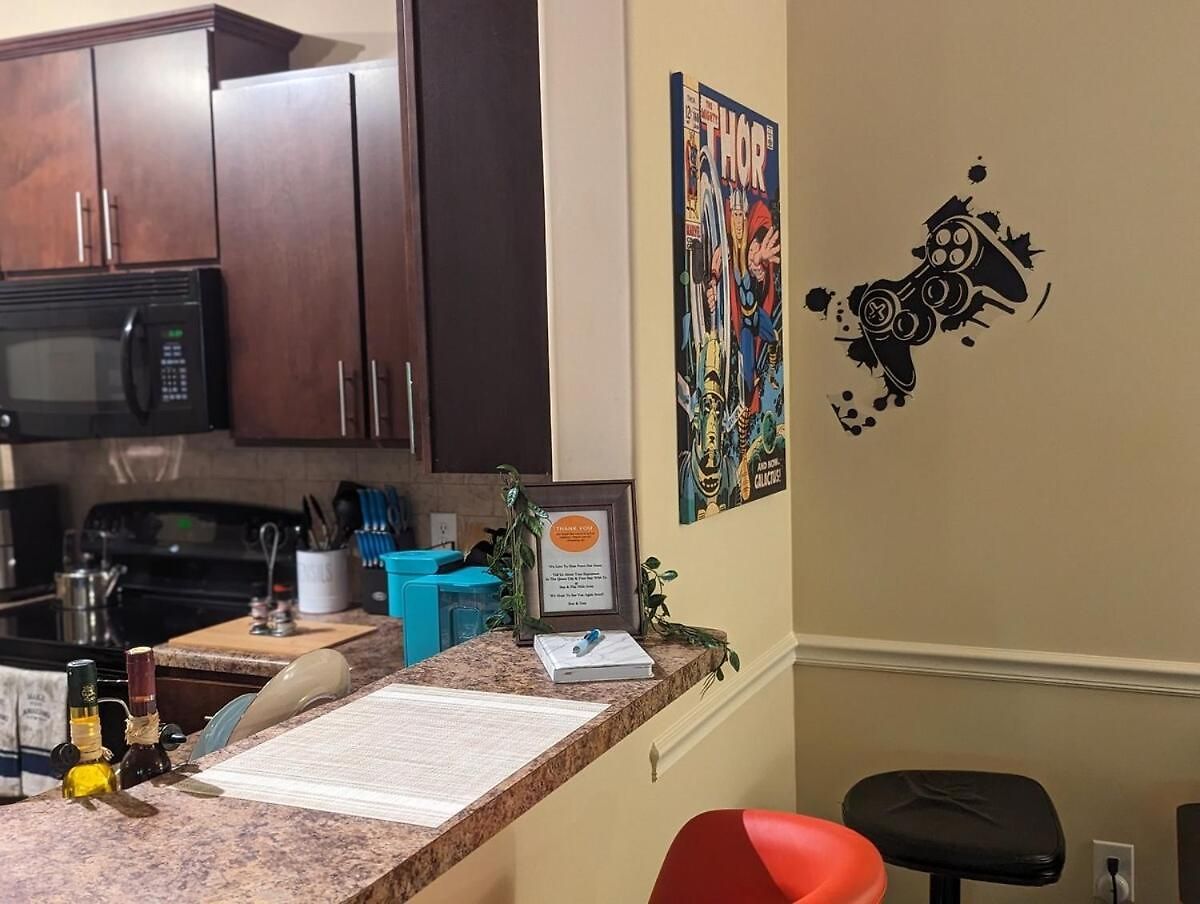 Away From - Book Friday And Saturday Get Sunday Free! Sleeps 7 Immediate Availability! Beautiful Gated Community Charlotte