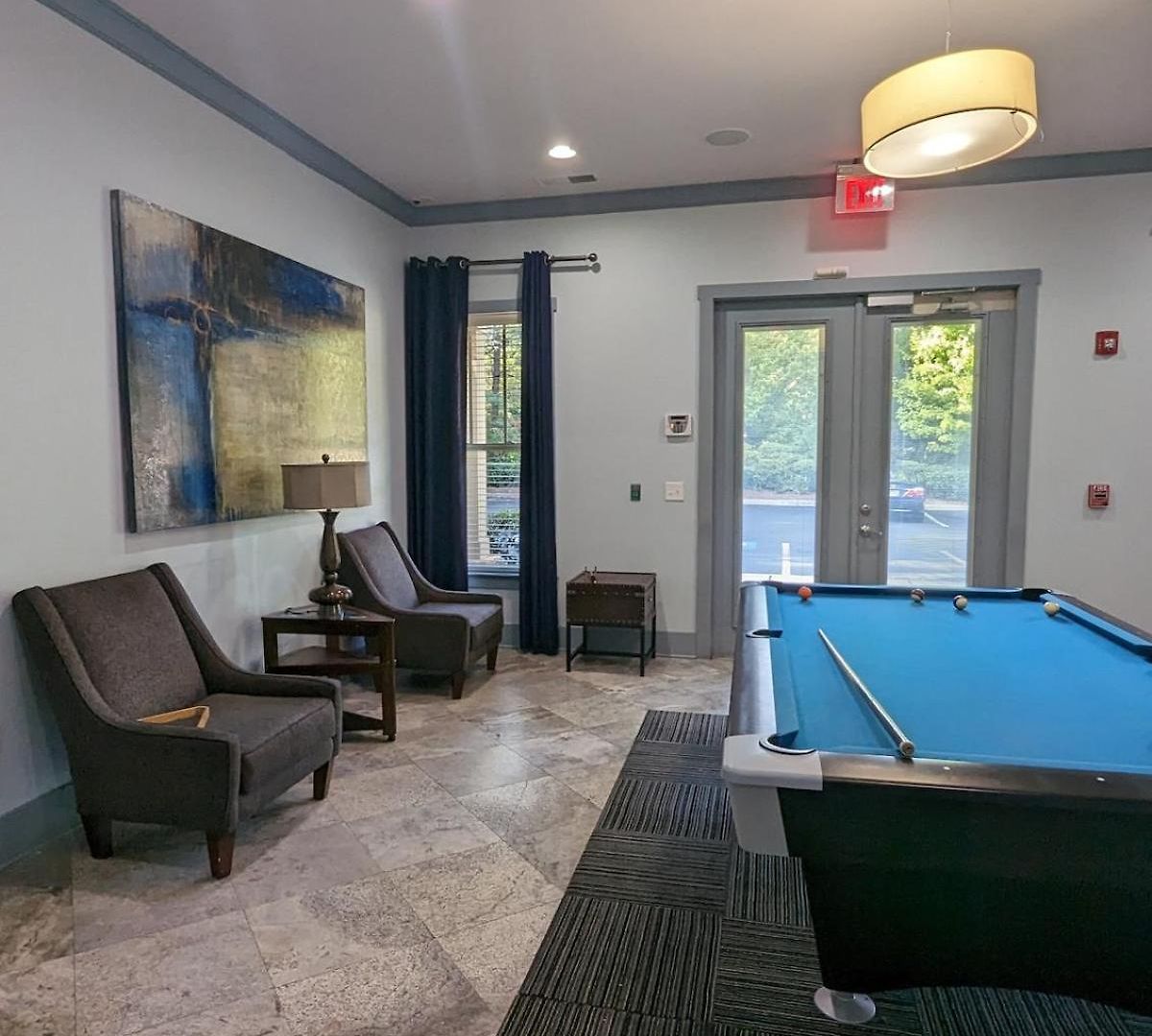 Apartment Away From - Book Friday And Saturday Get Sunday Free! Sleeps 7 Immediate Availability! Beautiful Gated Community *