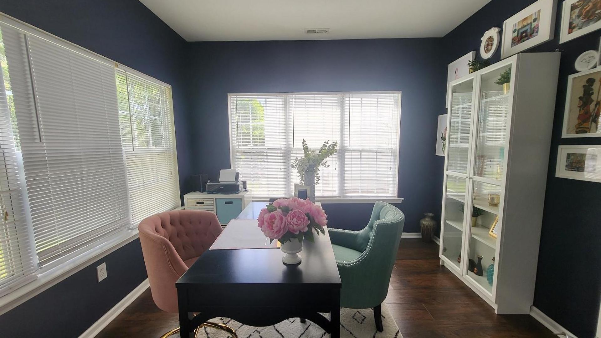 Spacious 4 Bdrm Fenced Yard With Garage