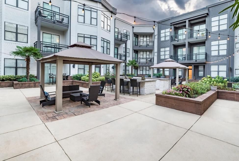 1 Bedroom Townhouse In Uptown * Charlotte