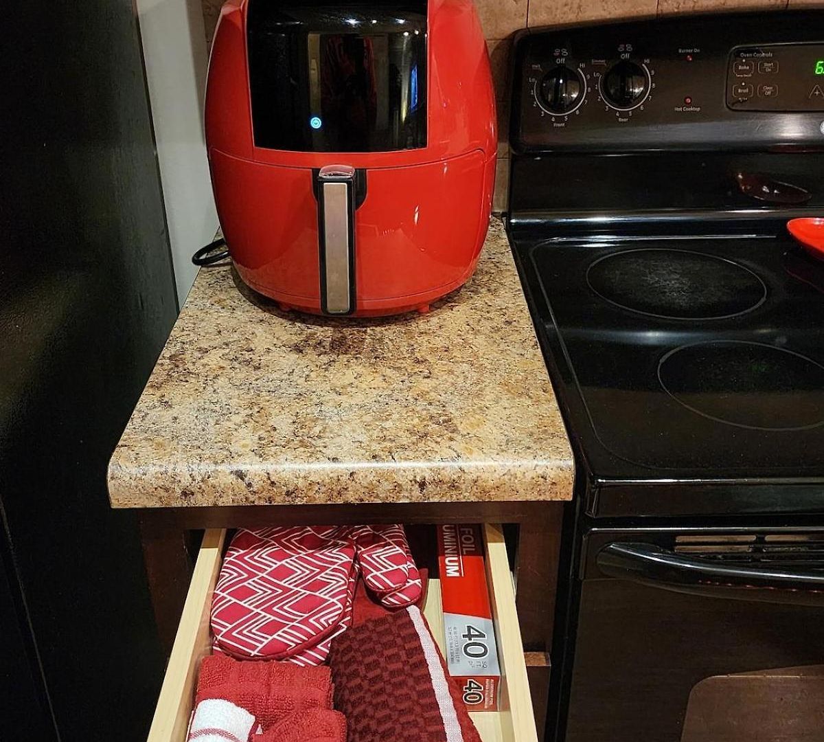 Apartment Movie Themed Family Get-a-way! Sleeps 7 Popcorn, Snacks, And Drinks, Included - Pools Are Still Open! *