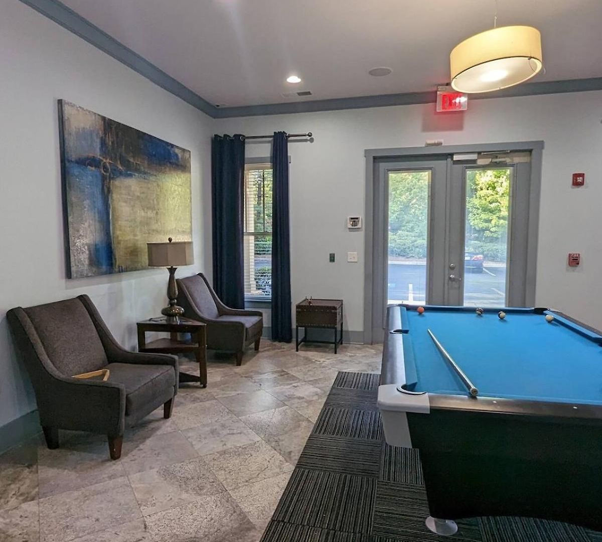Movie Themed Family Get-a-way! Sleeps 7 Popcorn, Snacks, And Drinks, Included - Pools Are Still Open! Charlotte