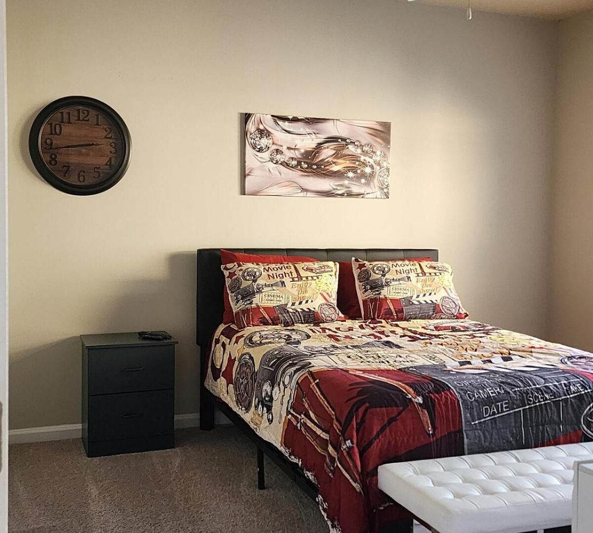 Movie Themed Family Get-a-way! Sleeps 7 Popcorn, Snacks, And Drinks, Included - Pools Are Still Open! Charlotte