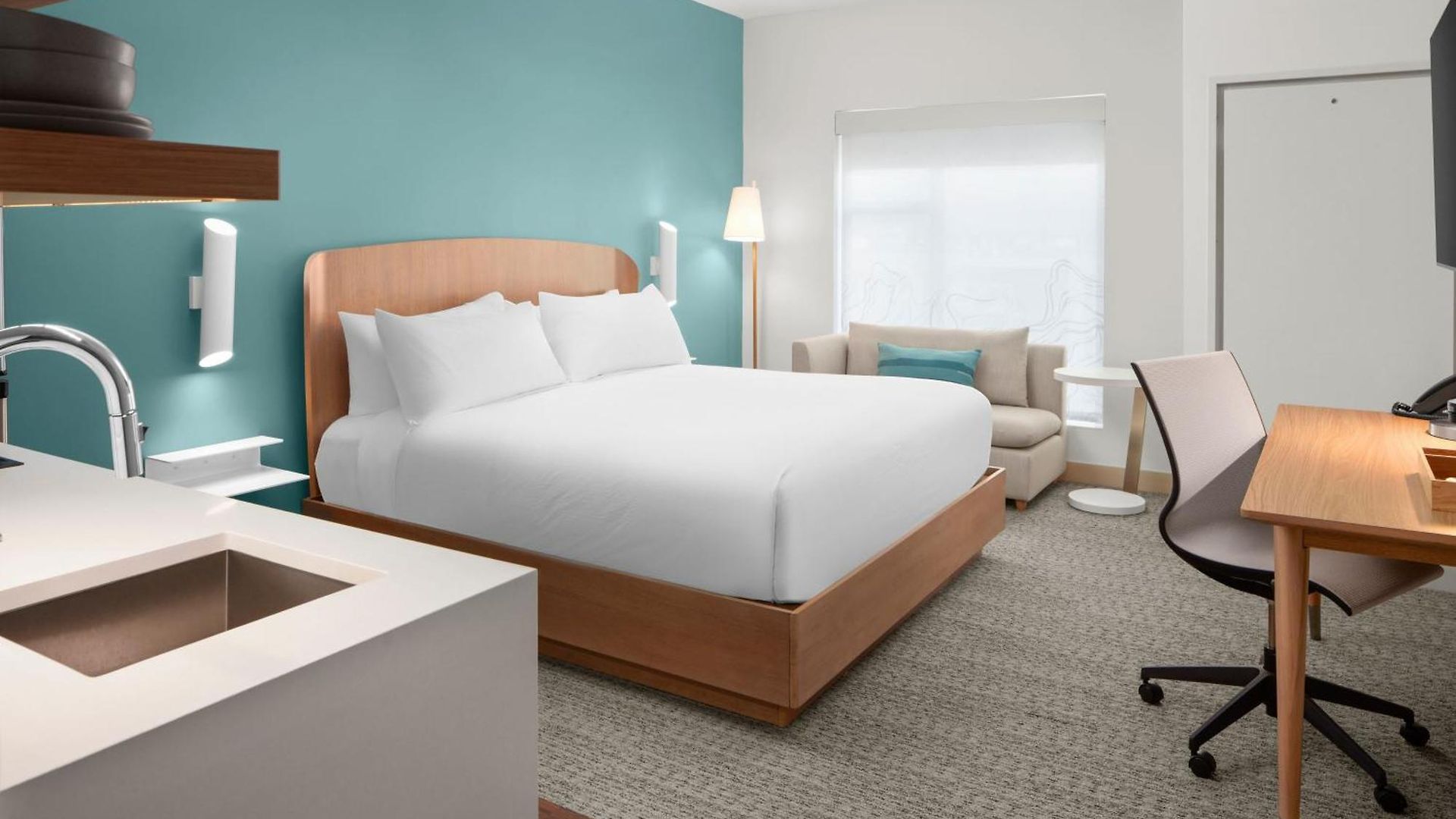 Element By Marriott Uptown Hotel 4*