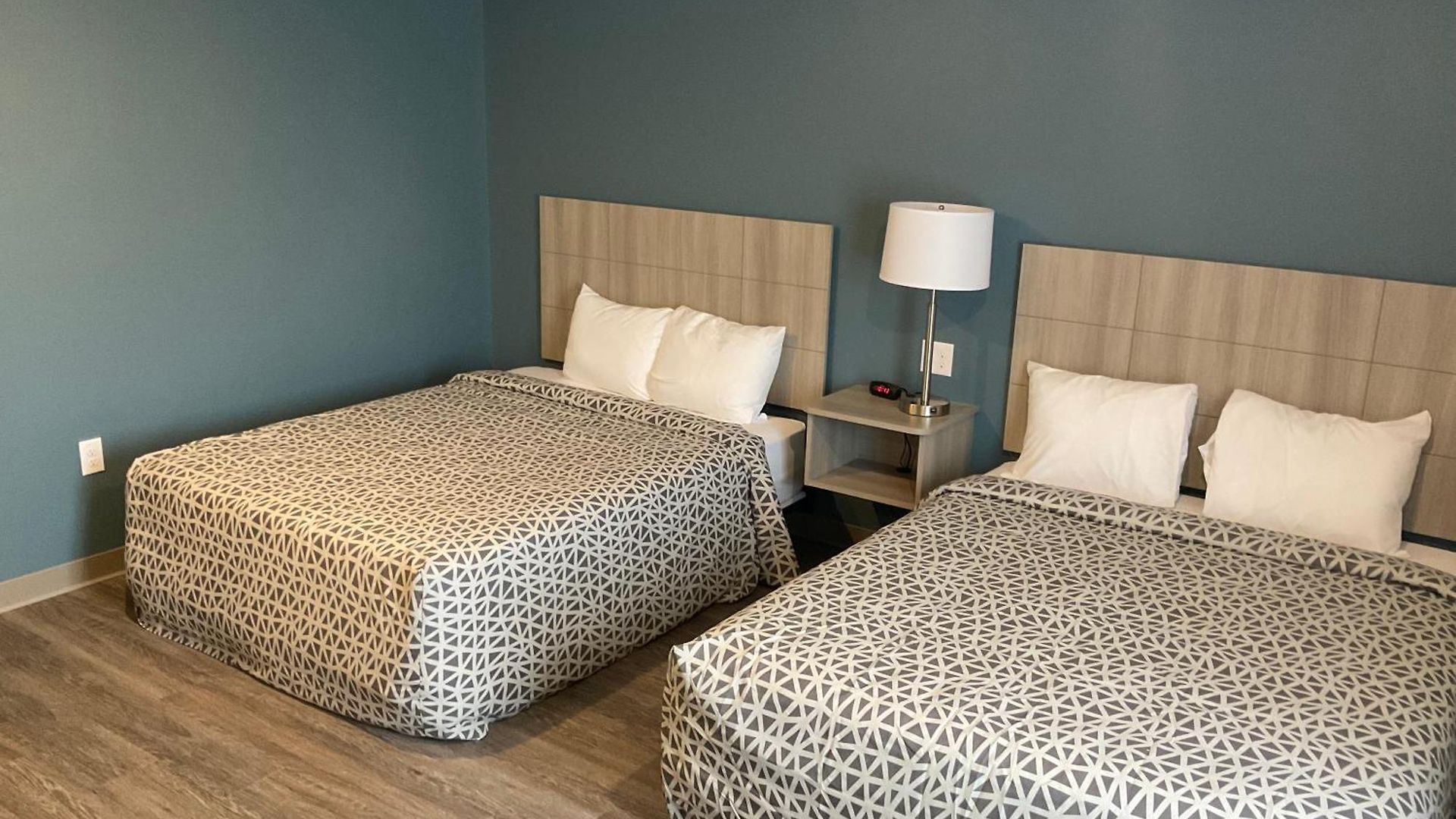 Woodspring Airport Hotel