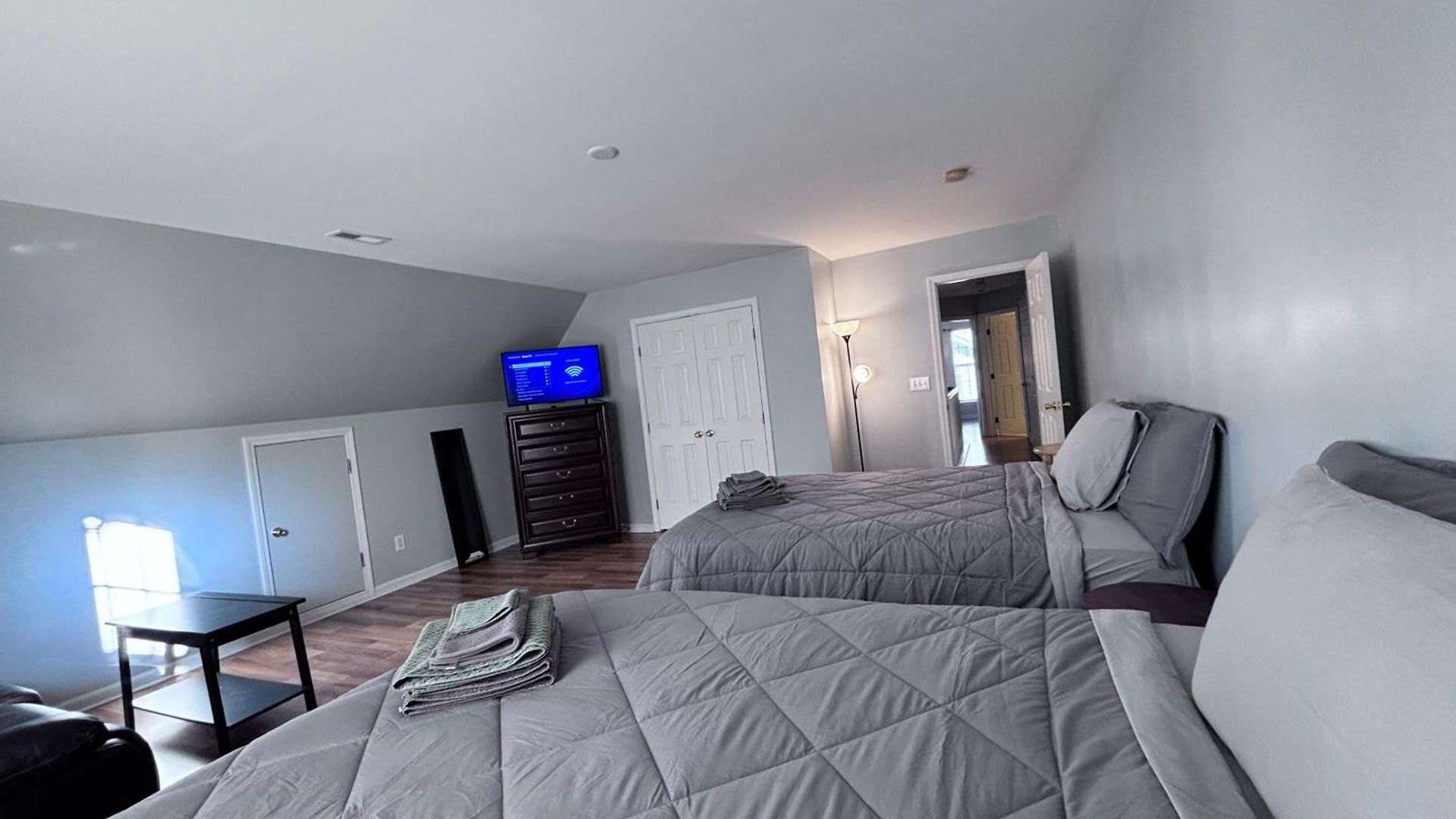 Villa Amazing 4 Bdrm W Garage In