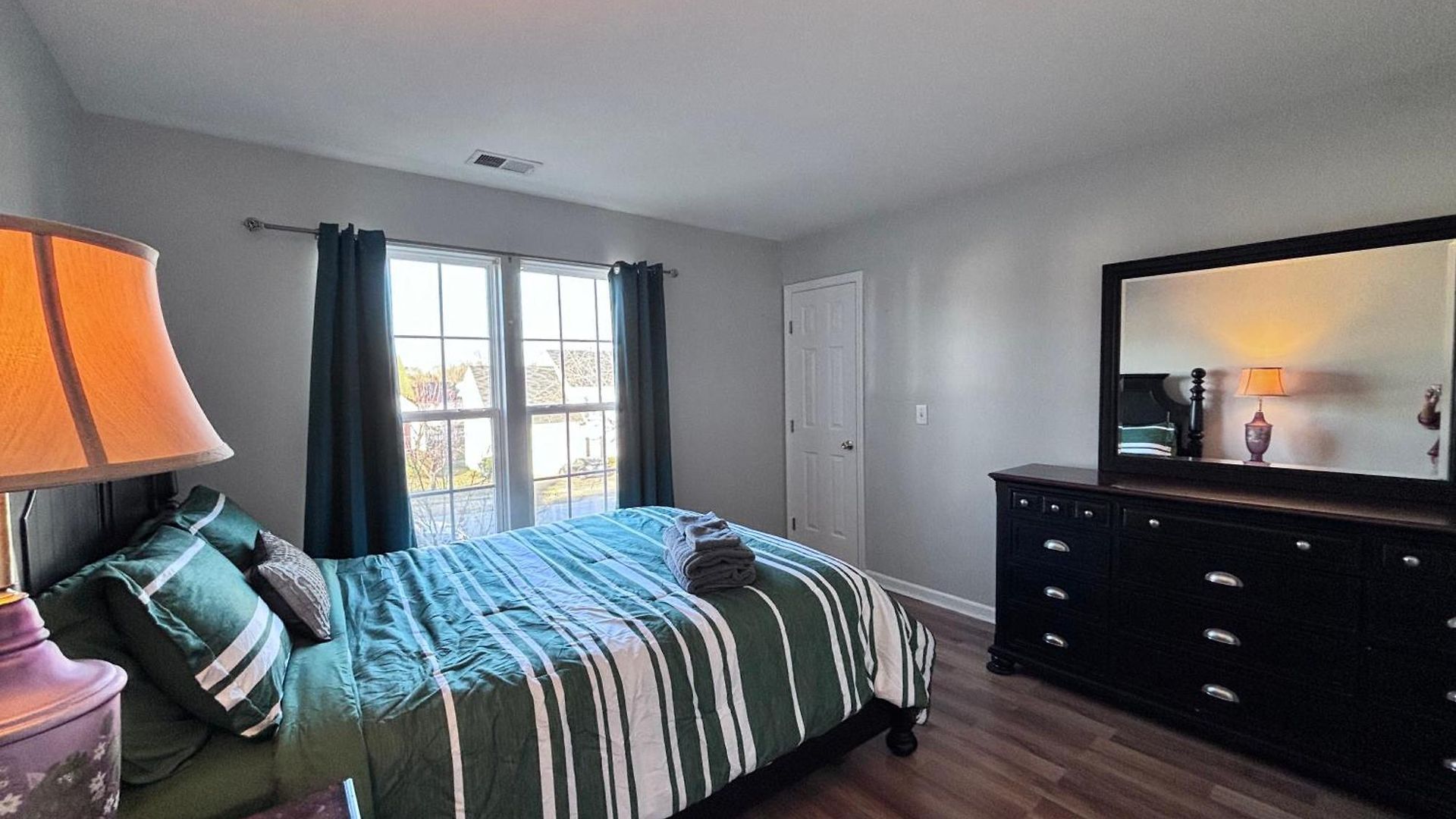 Amazing 4 Bdrm W Garage In Villa Charlotte