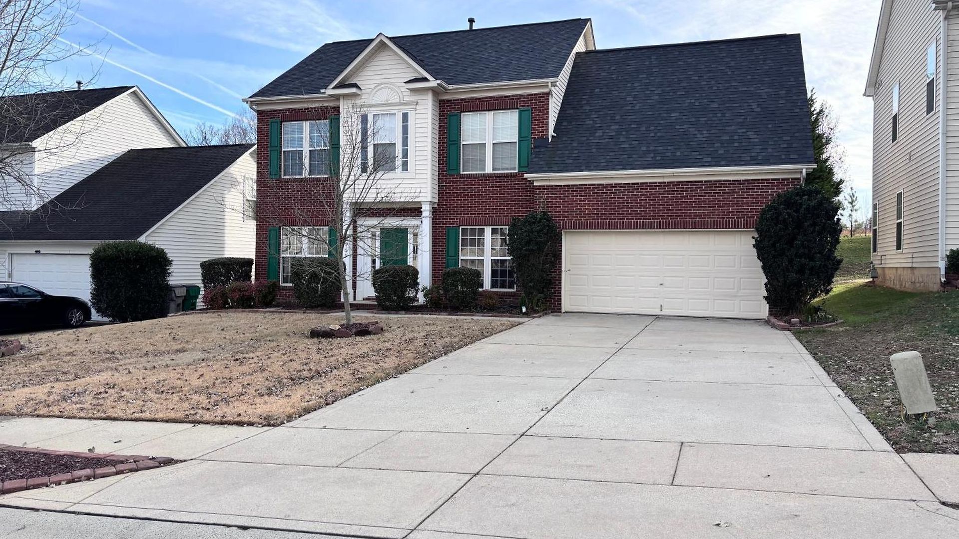 Amazing 4 Bdrm W Garage In Villa *