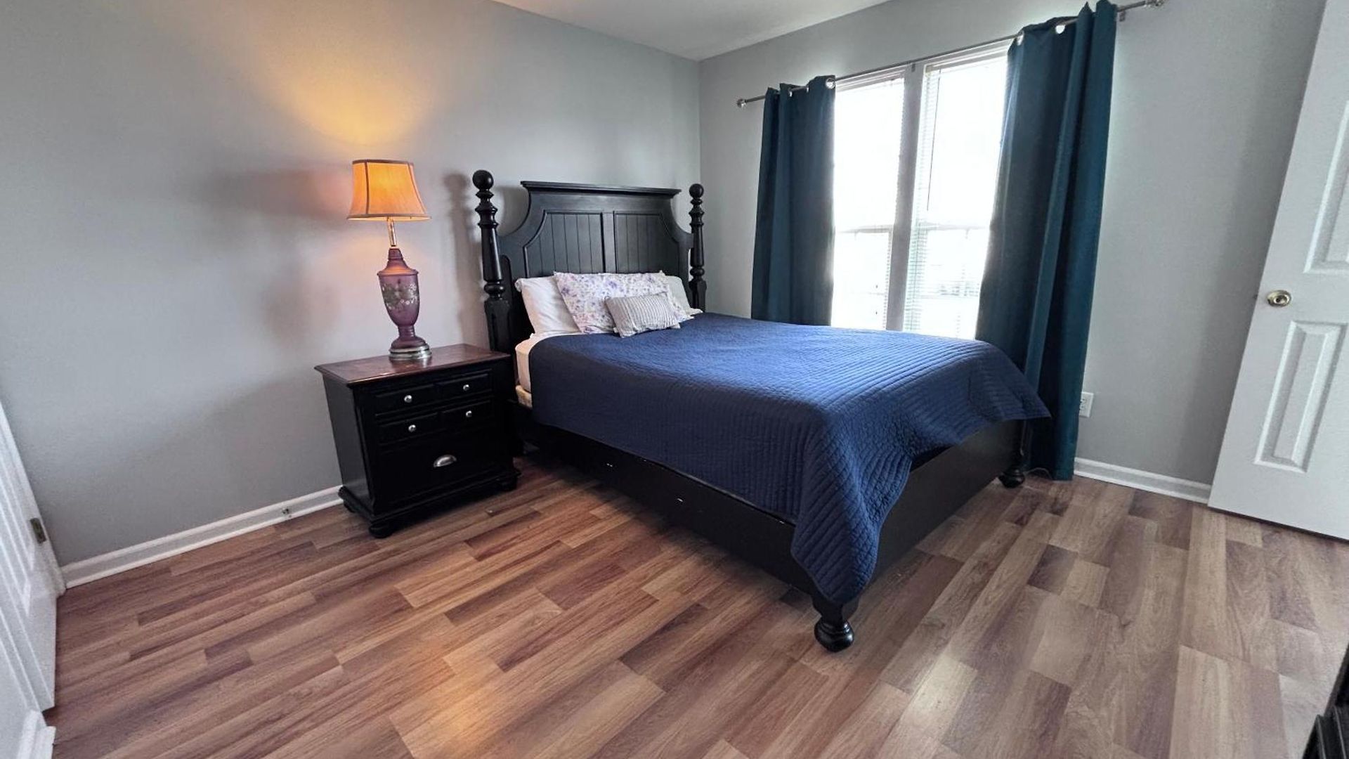Villa Amazing 4 Bdrm W Garage In