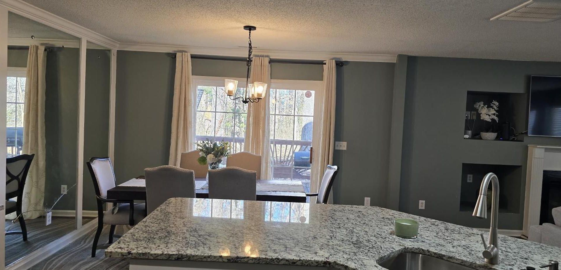 Guest house Spacious Near Up-town And Clt Airport