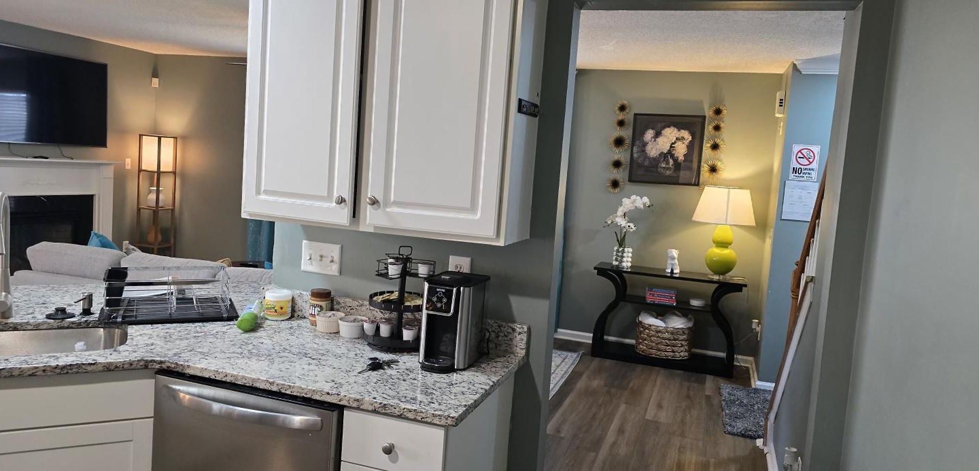Spacious Near Up-town And Clt Airport 3*