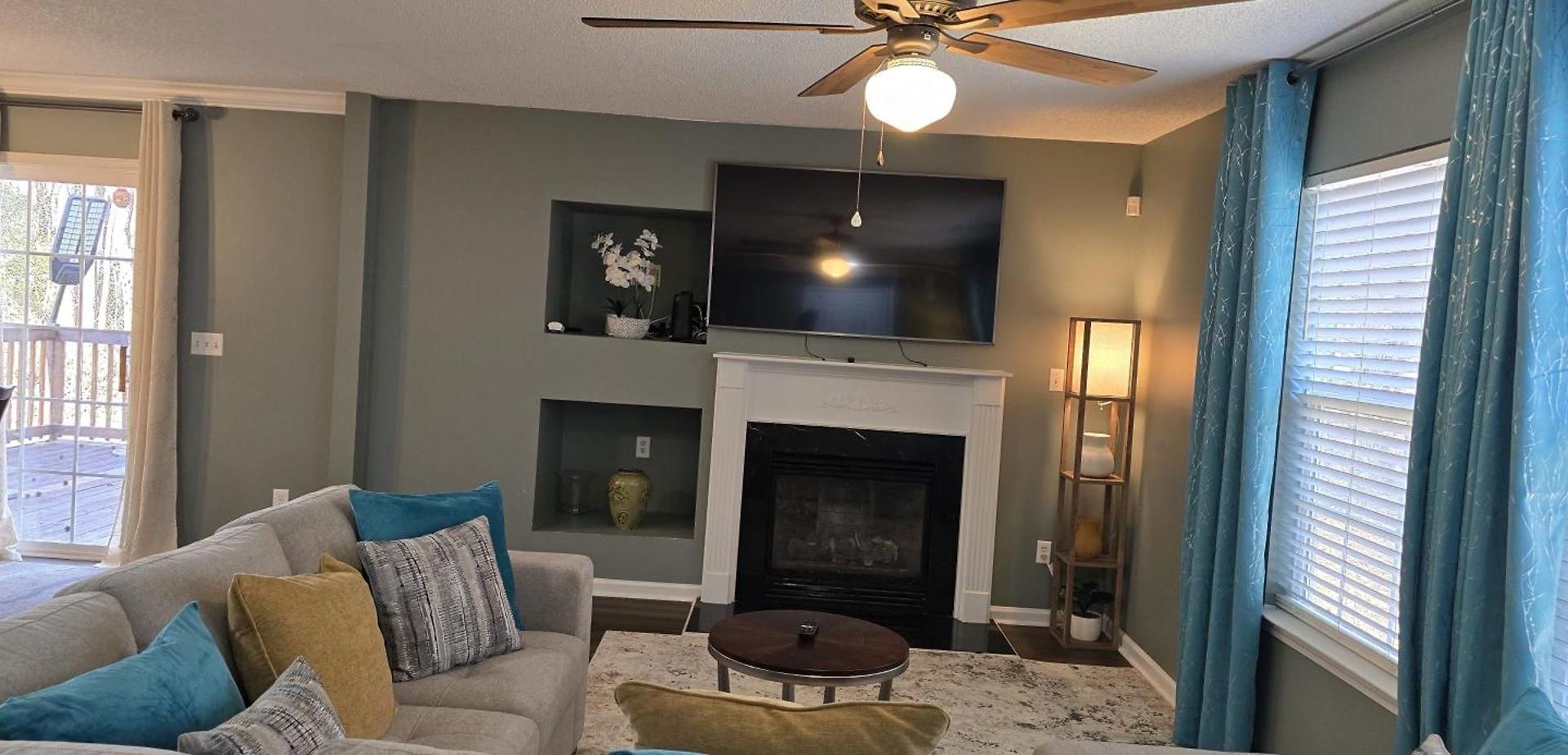 Spacious Near Up-town And Clt Airport