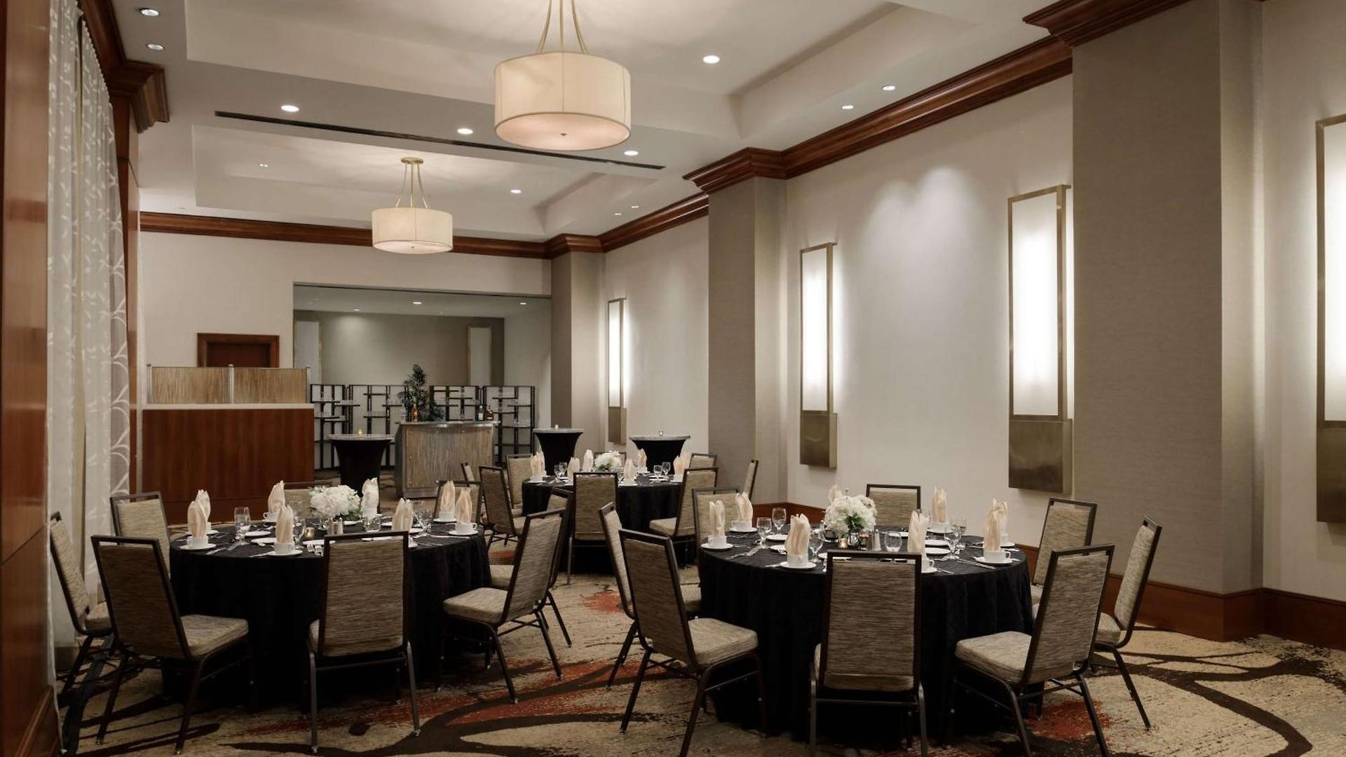 Hilton Uptown Hotel 4*