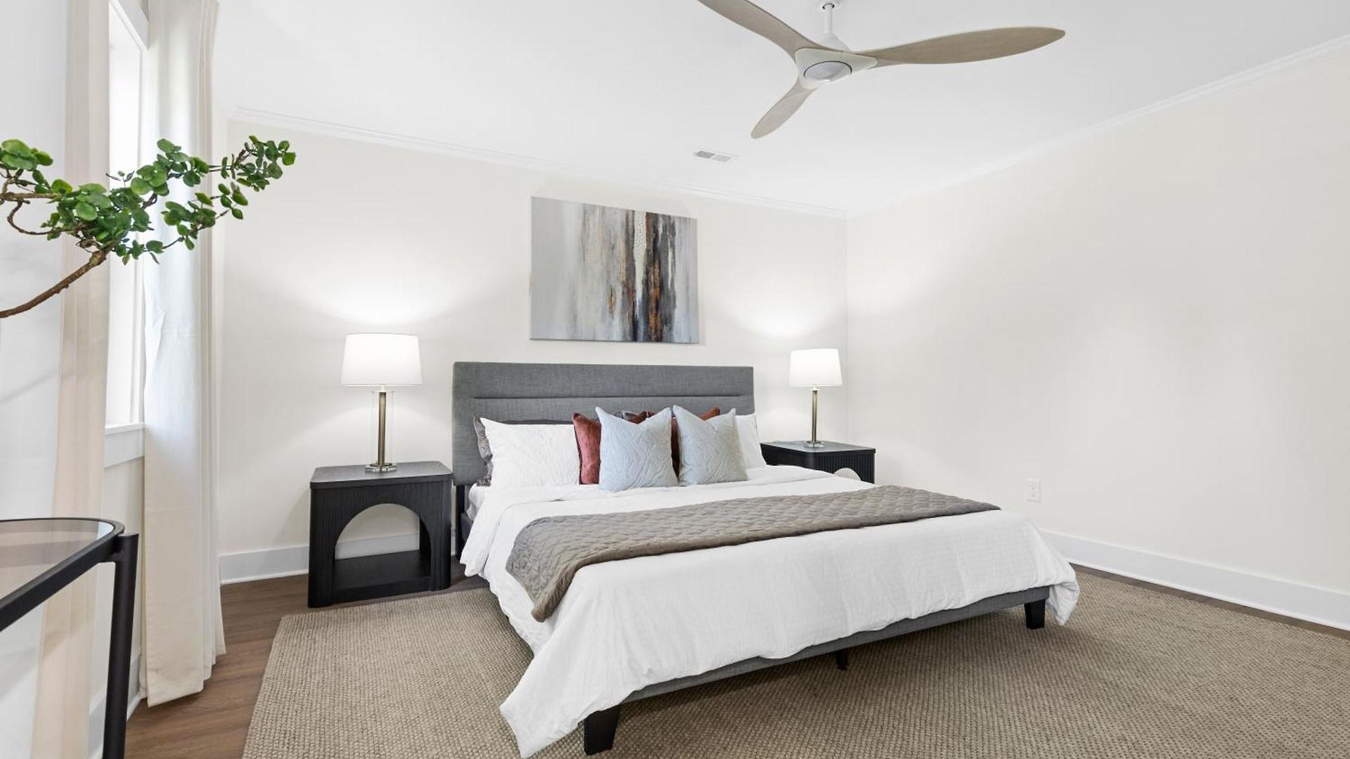 Modern 4 Bed In Quail Hollow Holiday home Charlotte