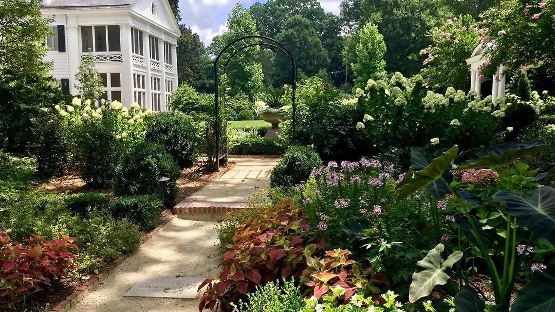 Comfortable 1br Myers Park Oasis Holiday home *