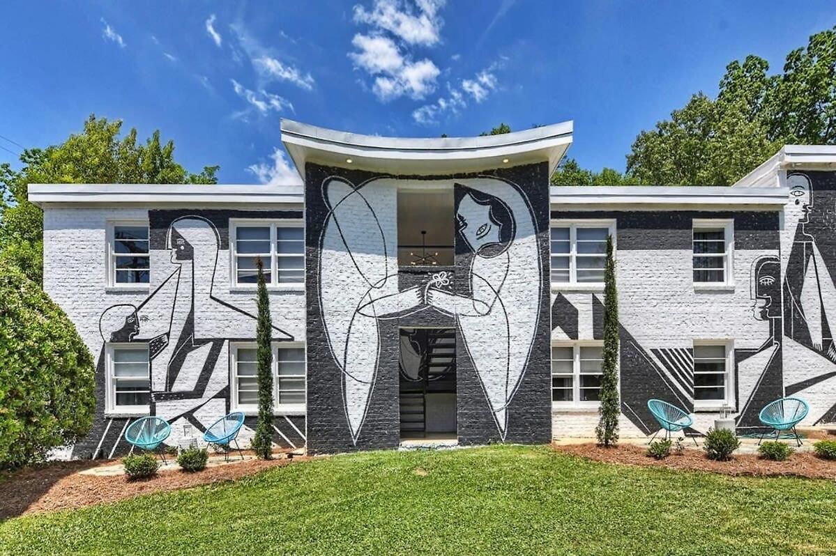Spacious Conveniently Located 1br In Myers Park *