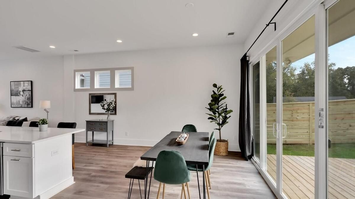Stylish Two Story Close To South End And Uptown Holiday home Charlotte