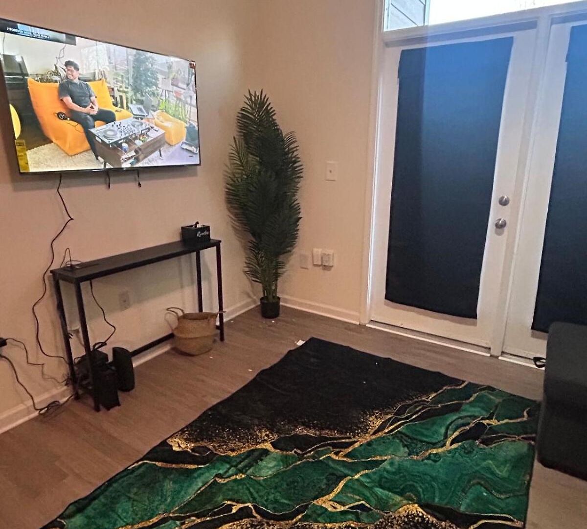 Apartment Spacious 2 Bedroom With 4 Beds And Free Parking *