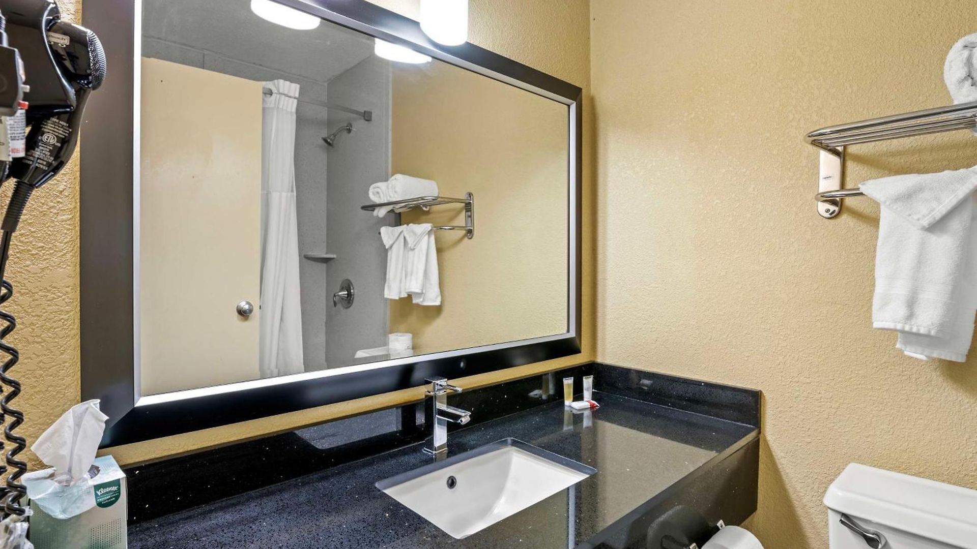 Hotel Red Lion 3*