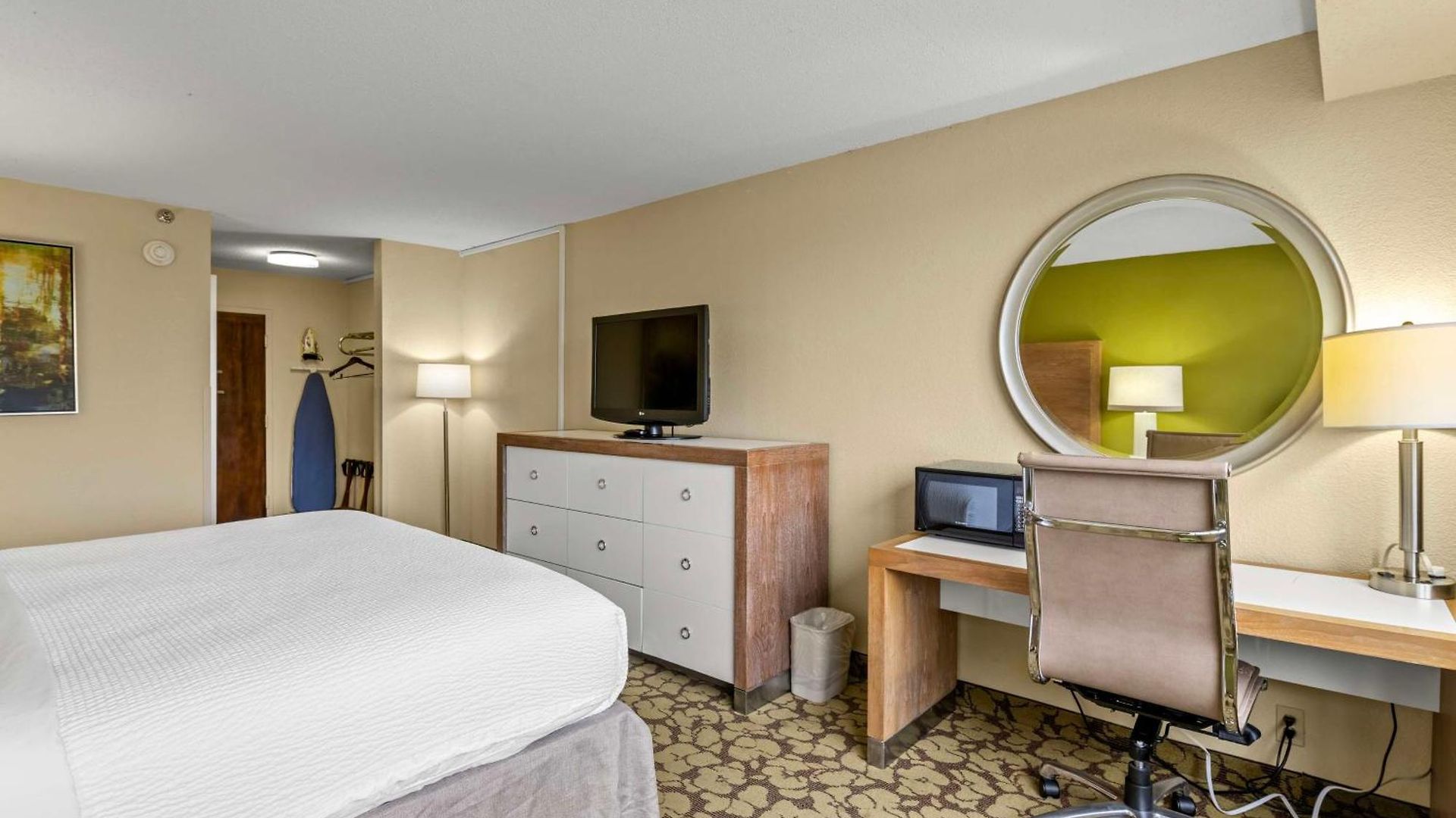 Red Lion 3* Charlotte