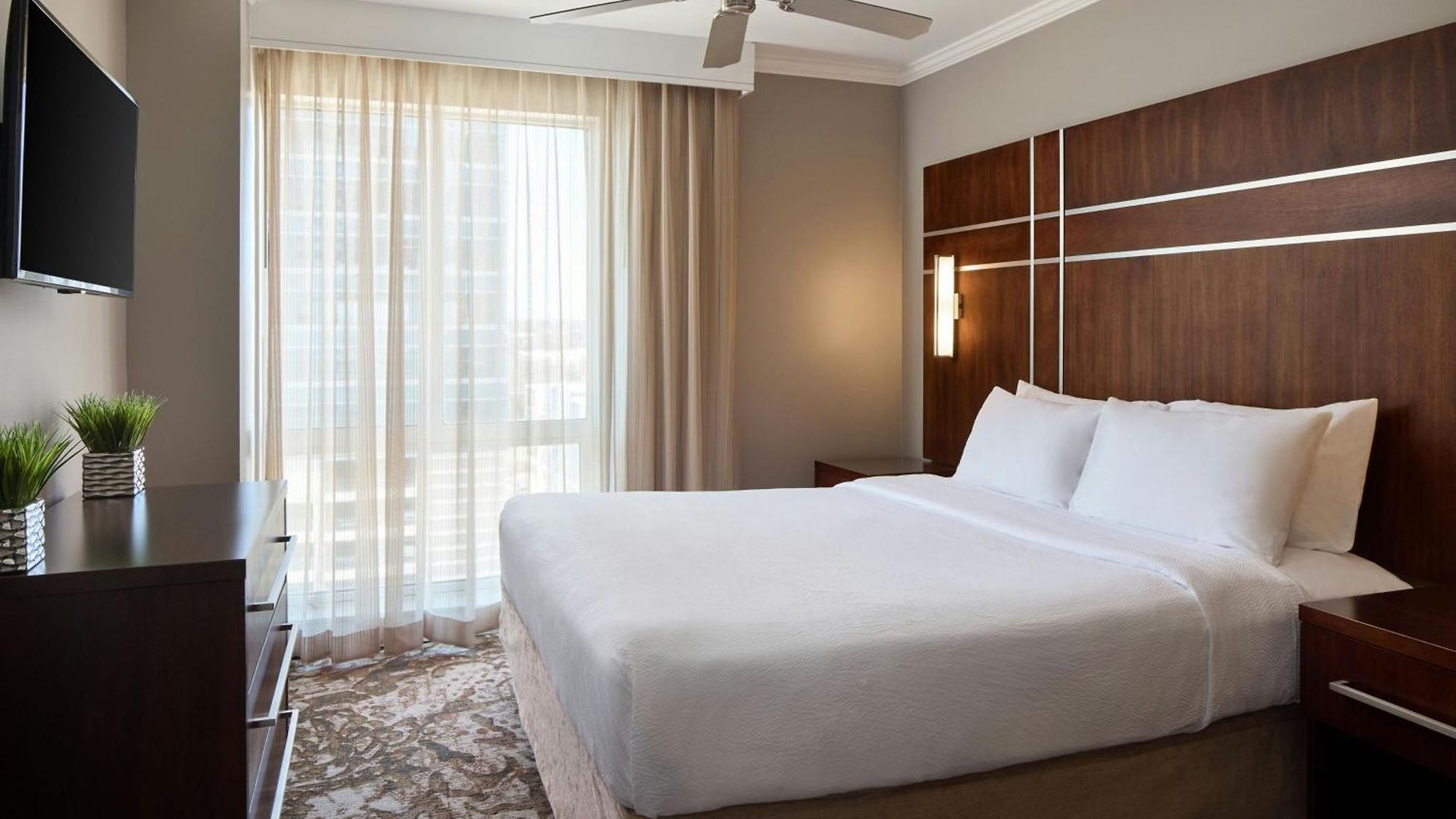 Uptown Hotel