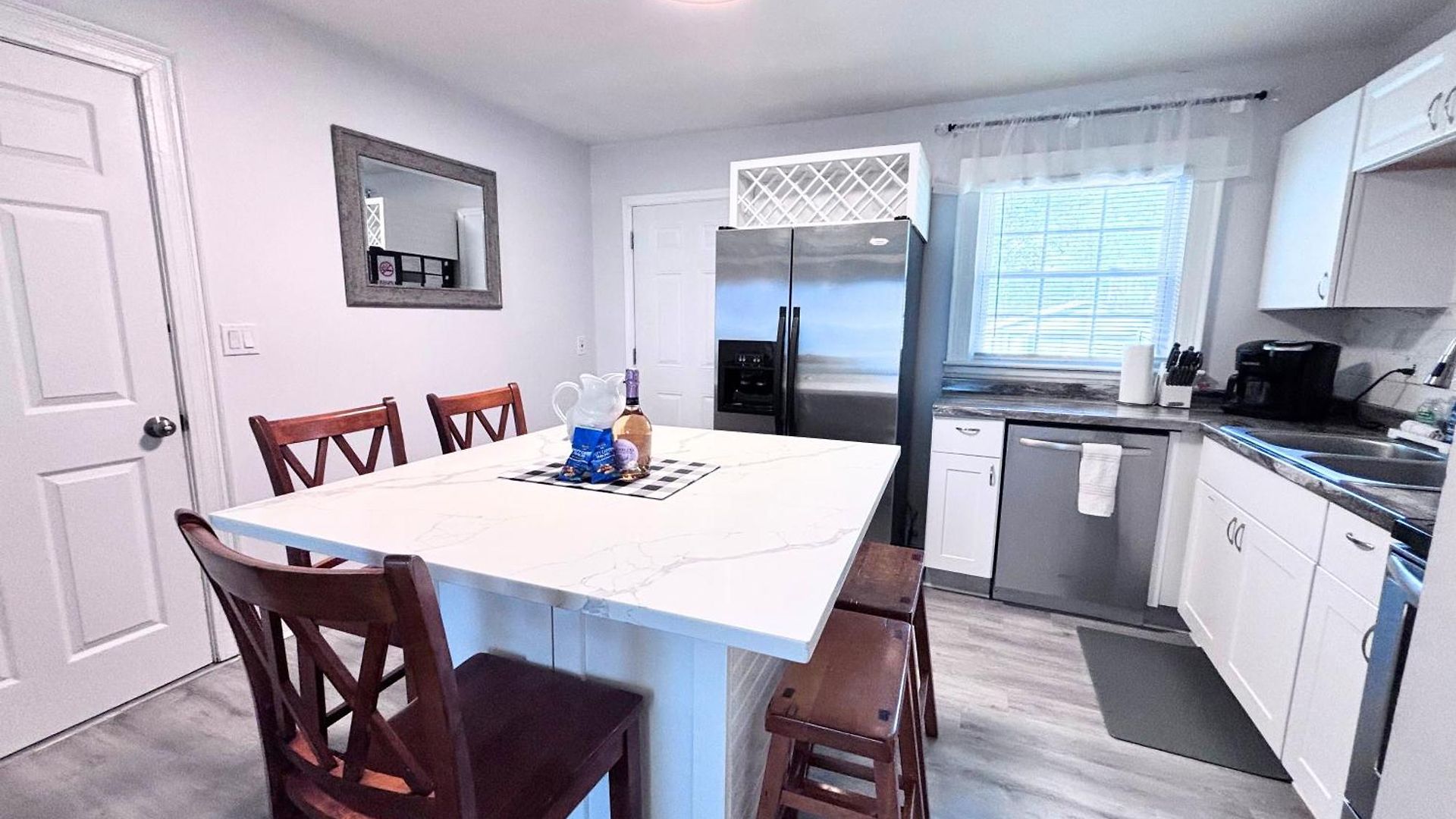 Charming 3 Bdrm In - 1 Mile To Uptown Holiday home Charlotte