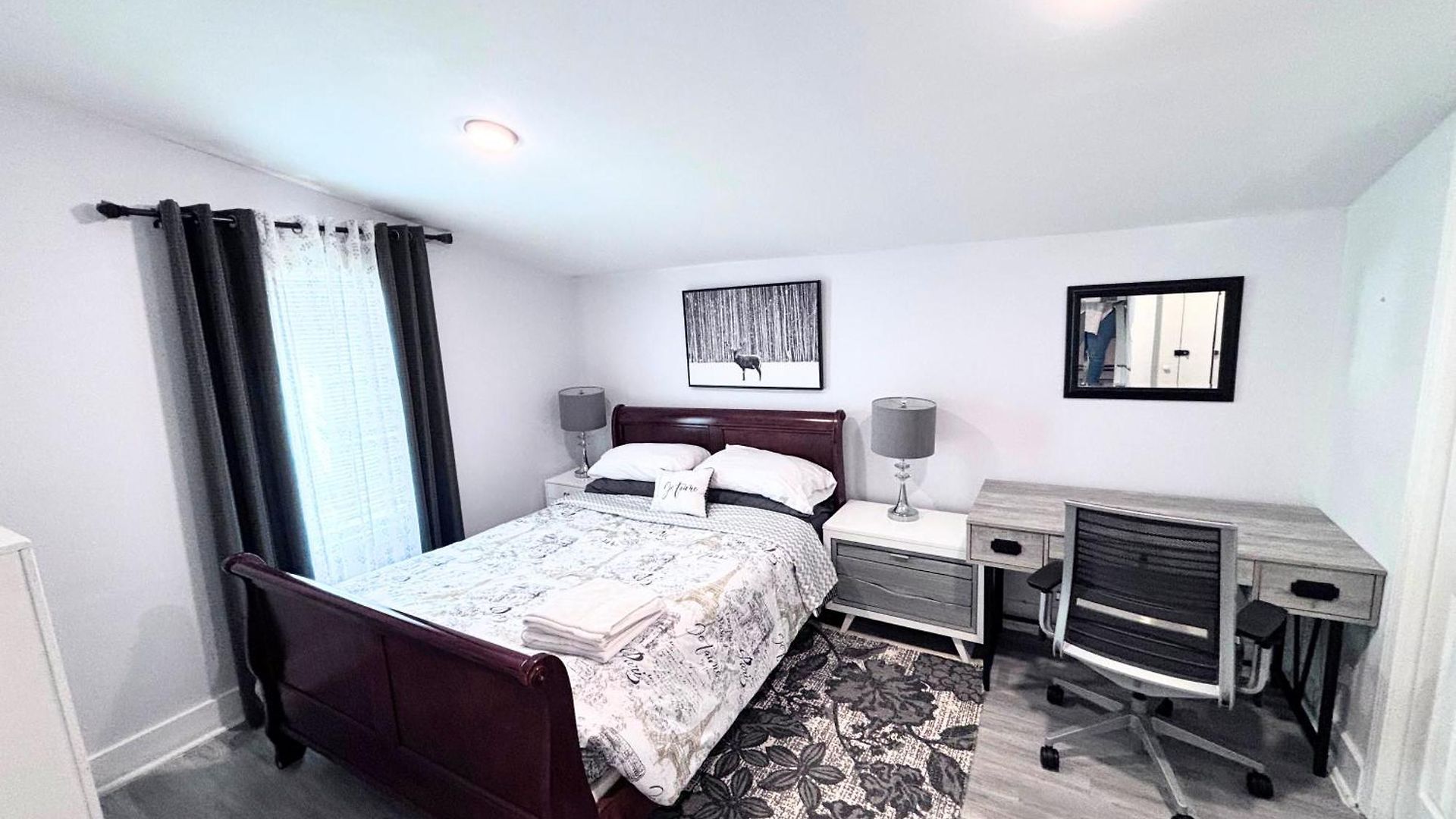 Holiday home Charming 3 Bdrm In - 1 Mile To Uptown *