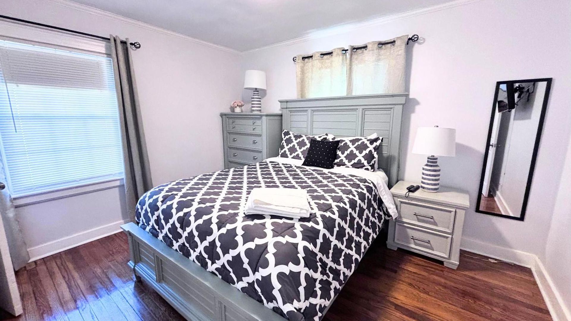 Charming 3 Bdrm In - 1 Mile To Uptown Charlotte