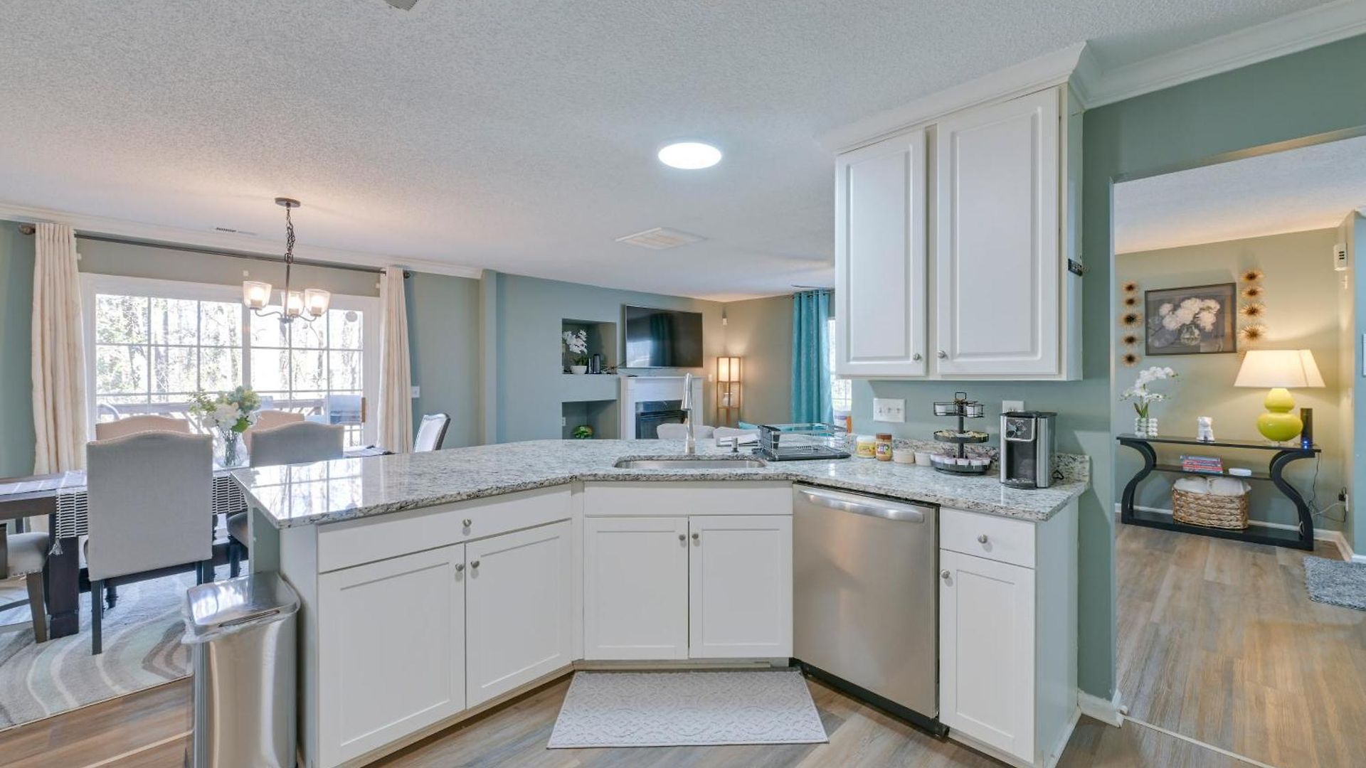 Holiday home 9 Mi To Uptown Charlotte: Dogs Welcome!
