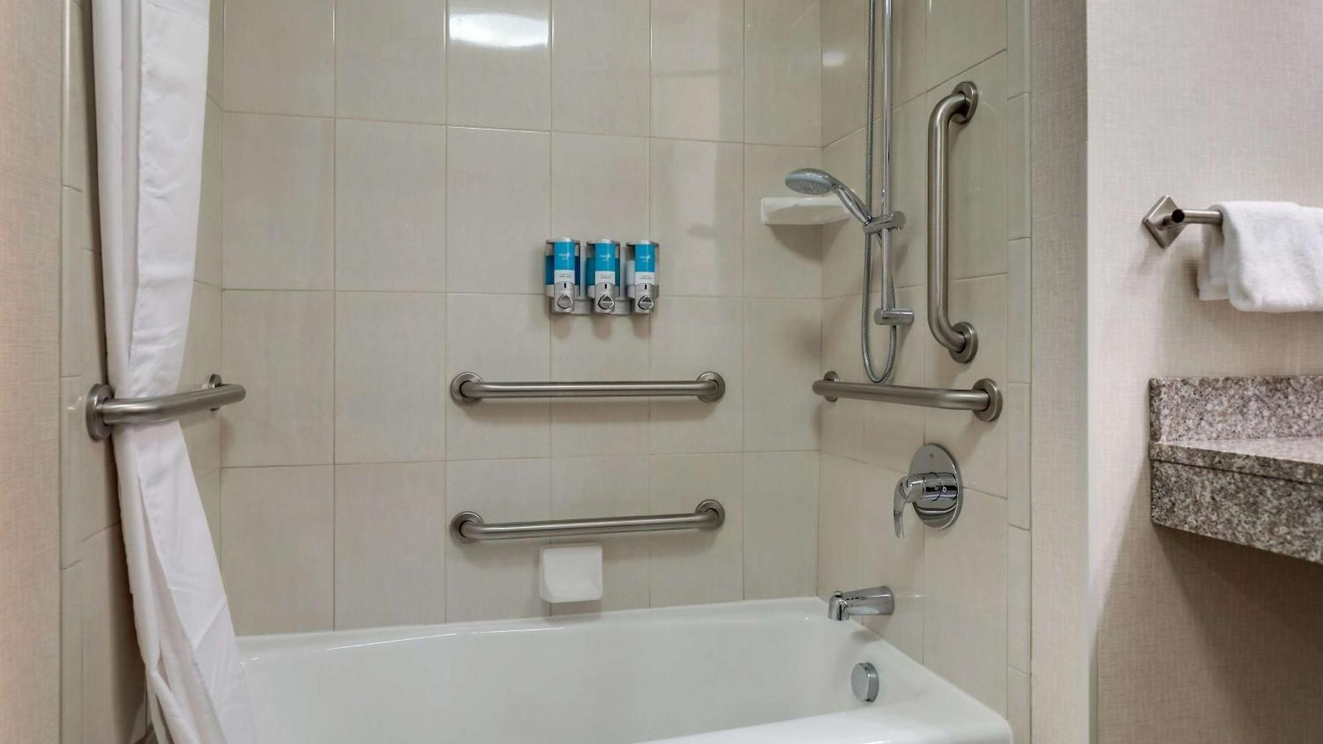 Hotel Drury & Arrowood 4*
