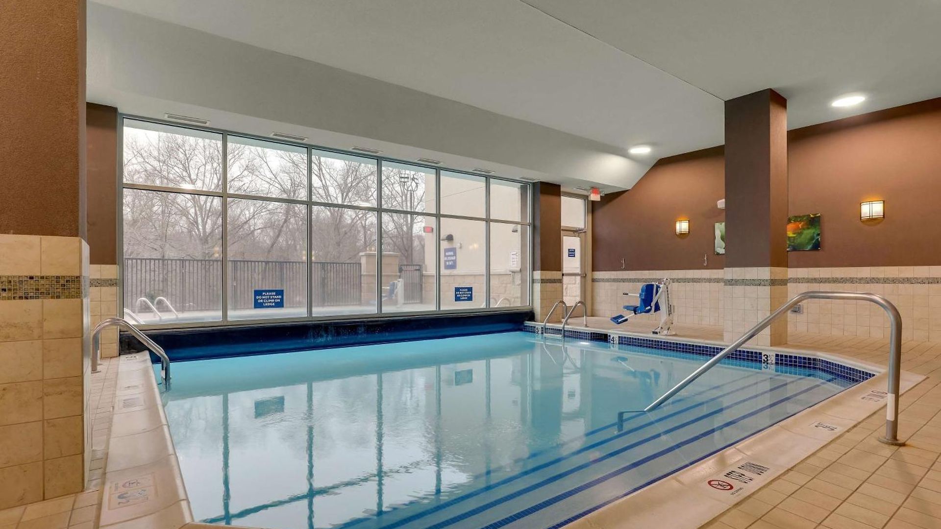 Hotel Drury & Arrowood 4*