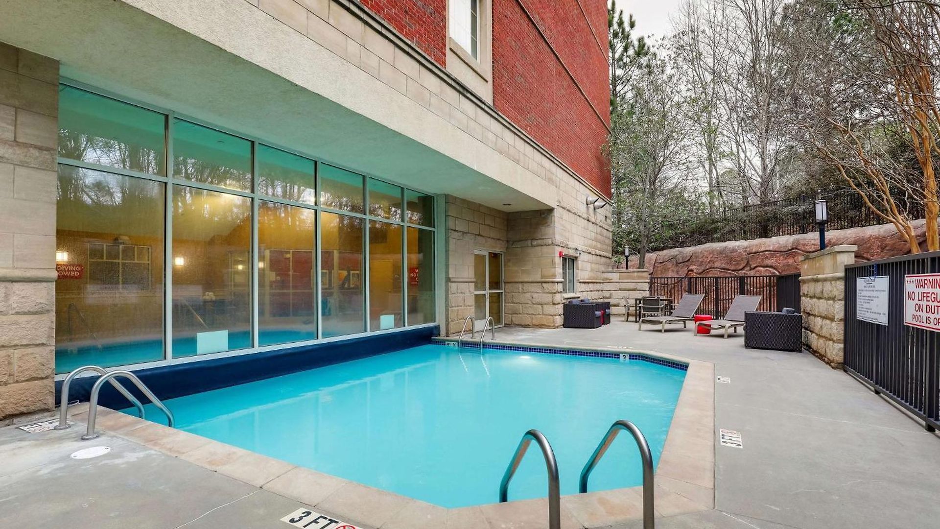 Drury & Northlake 4*