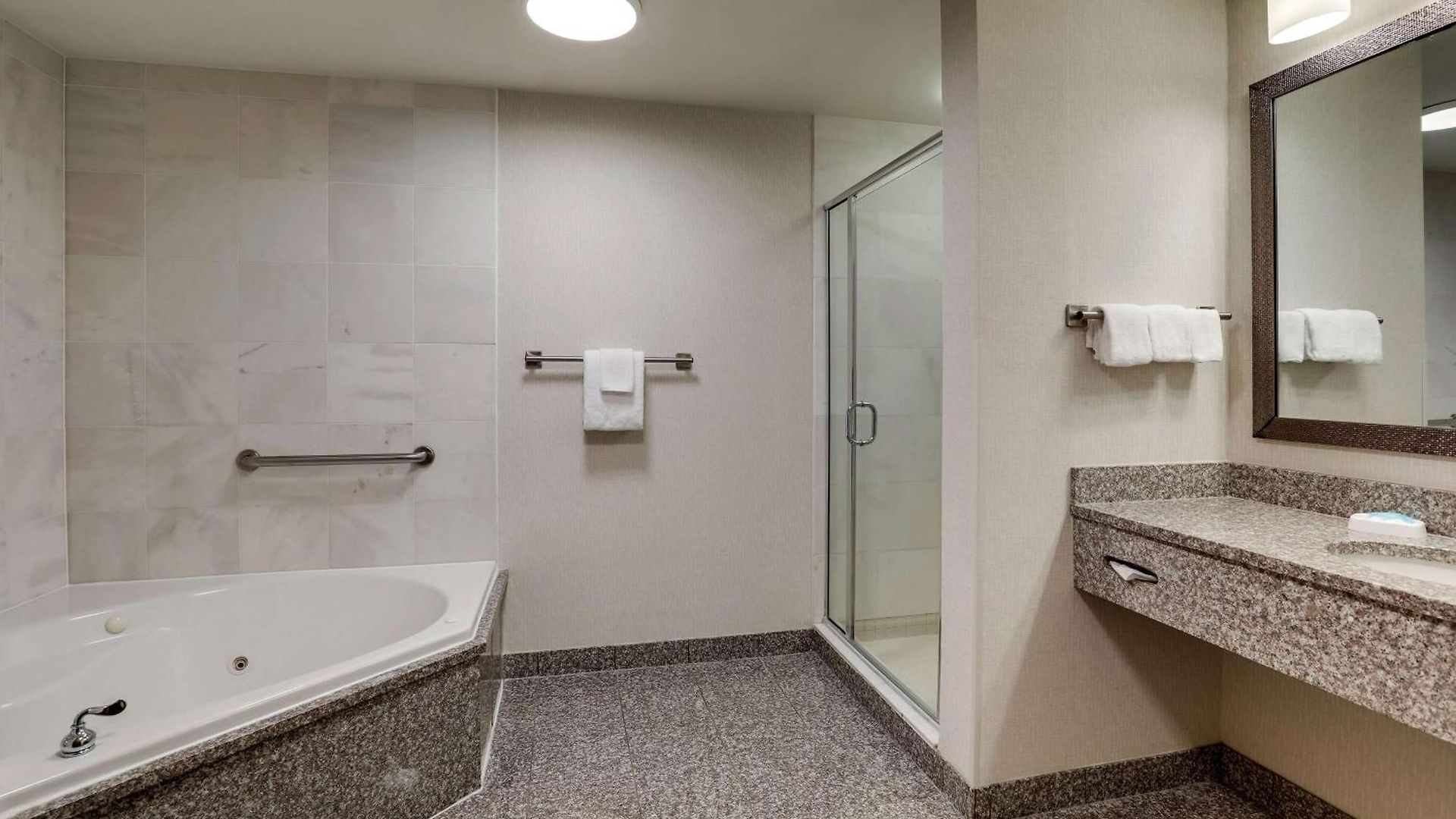Drury & Northlake 4* Charlotte