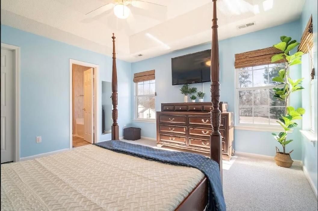 Tropical Oasis With Tiki Bar, Firepit, Seasonal Pool Apartment *