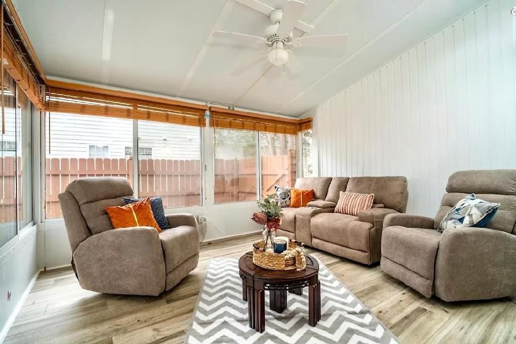 Apartment Tropical Oasis With Tiki Bar, Firepit, Seasonal Pool