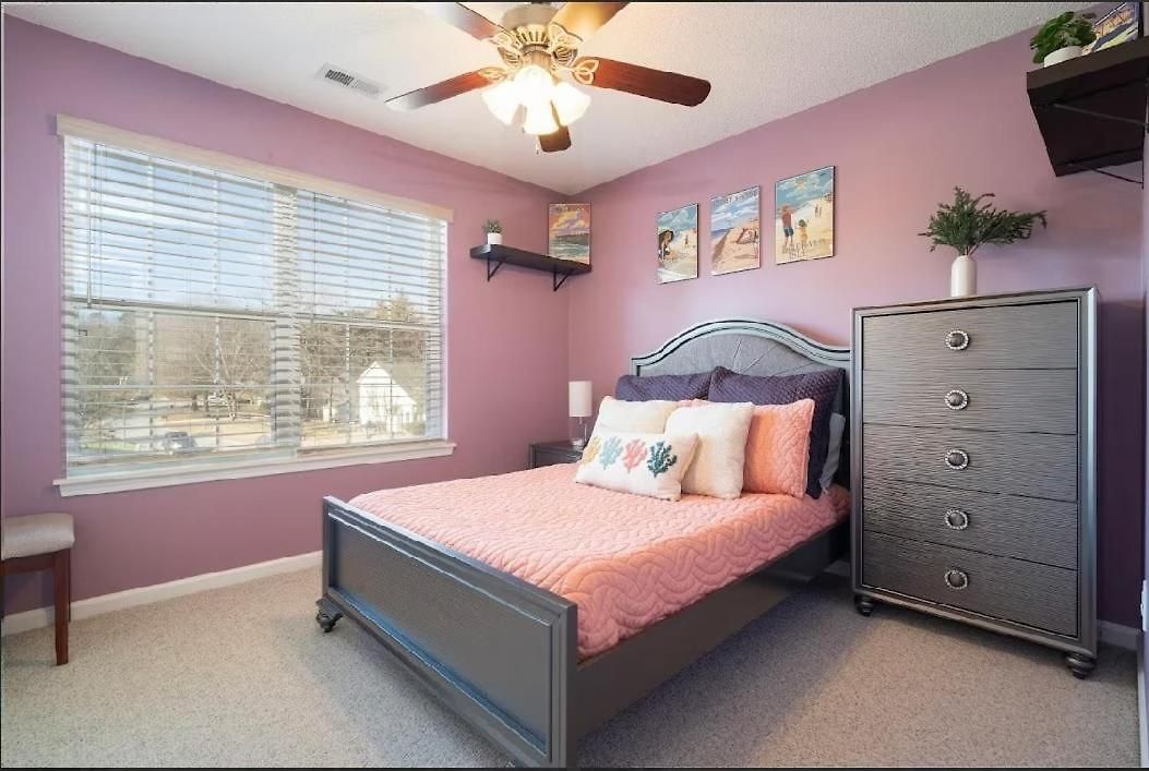 Tropical Oasis With Tiki Bar, Firepit, Seasonal Pool Apartment Charlotte
